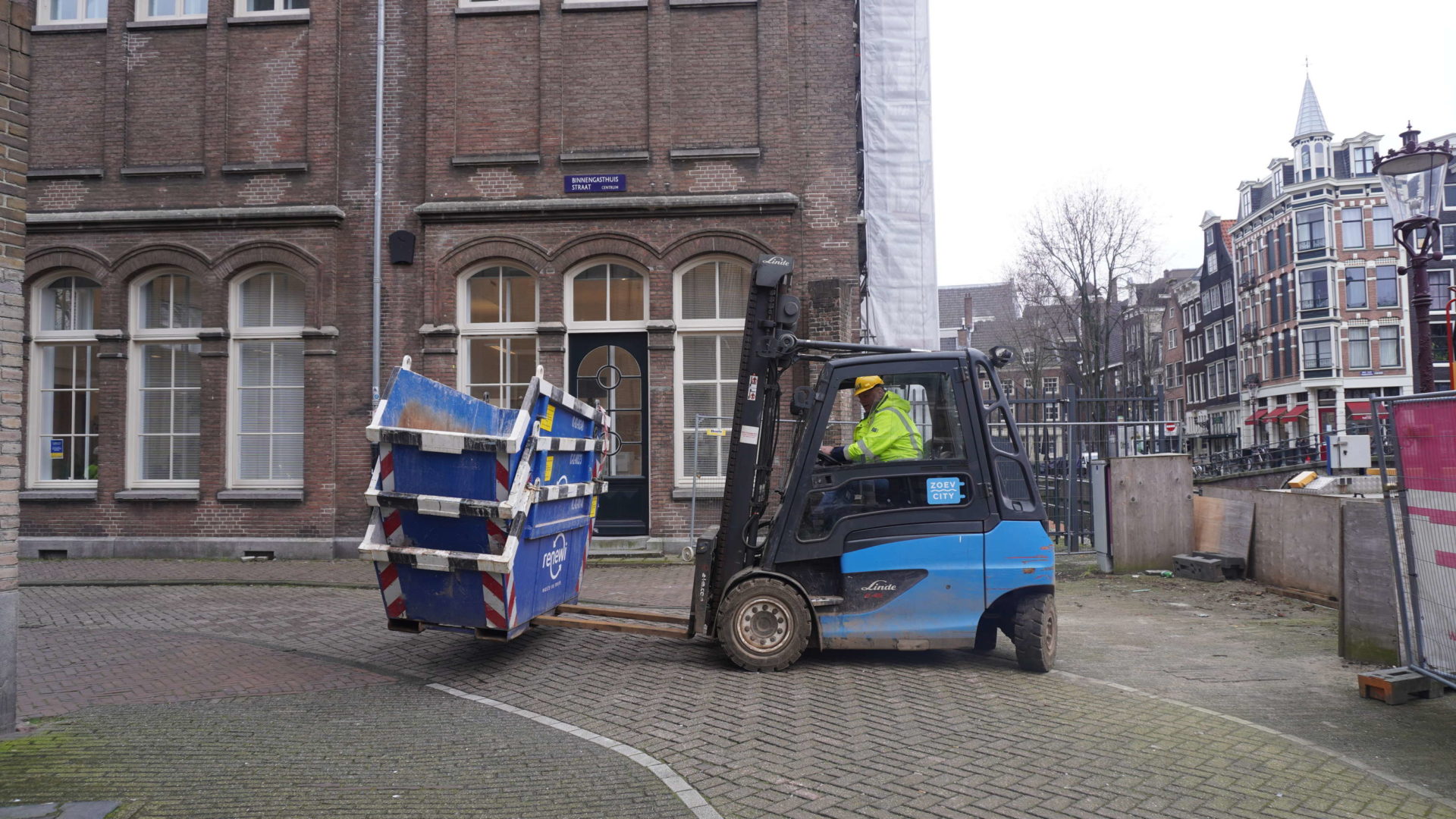 Logistiek medewerker bouwlogistiek op heftruck